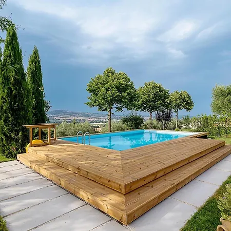 In Near Porto Recanati Villa